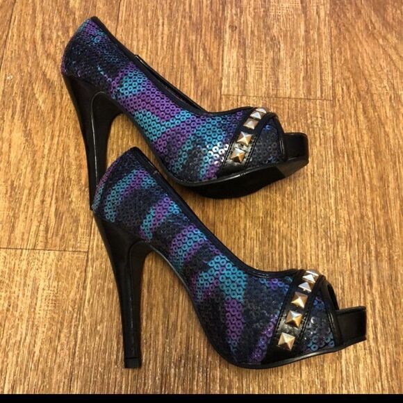 Iron Fist DebraCorn Platform Dolls Kill - Picture 4 of 12